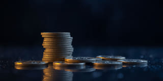 Clear platform details visible on the Volt Ledgik trading platform — transparency
